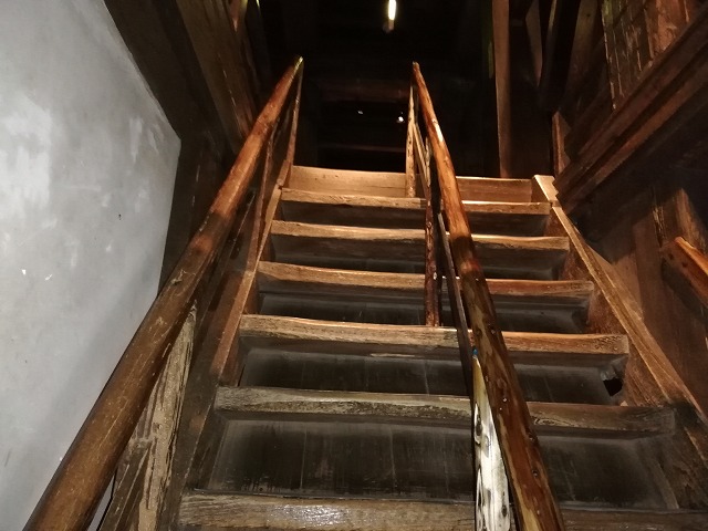 松江城 天守内部の階段