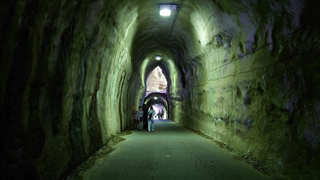 大多喜城_養老渓谷_共栄向山トンネル02