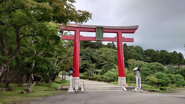 多賀城跡_紫波彦神社大鳥居02