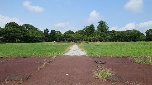 多賀城跡_政庁南門跡02