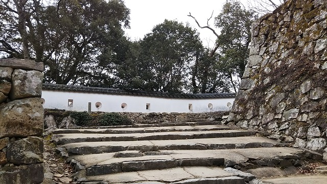 備中松山城 三の平櫓東土塀