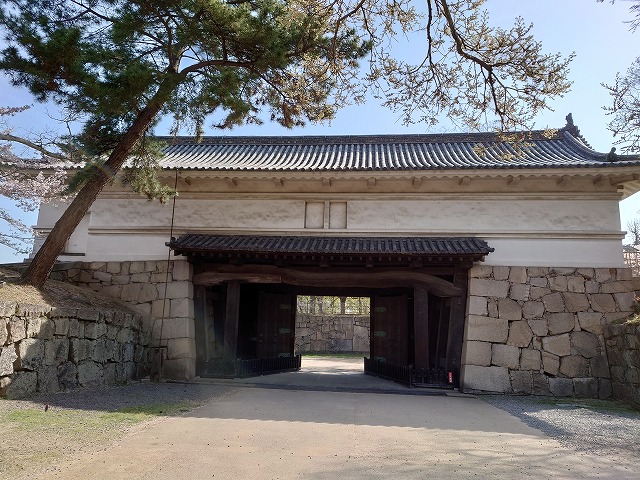 丸亀城 大手一の門