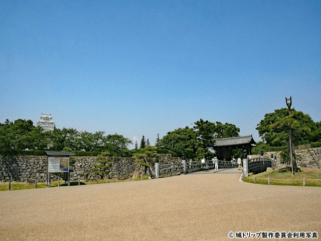 姫路城 世界遺産 日本百名城 現存天守 日本三大平山城 城トリップ