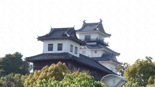 掛川城 太鼓櫓と天守(近景)