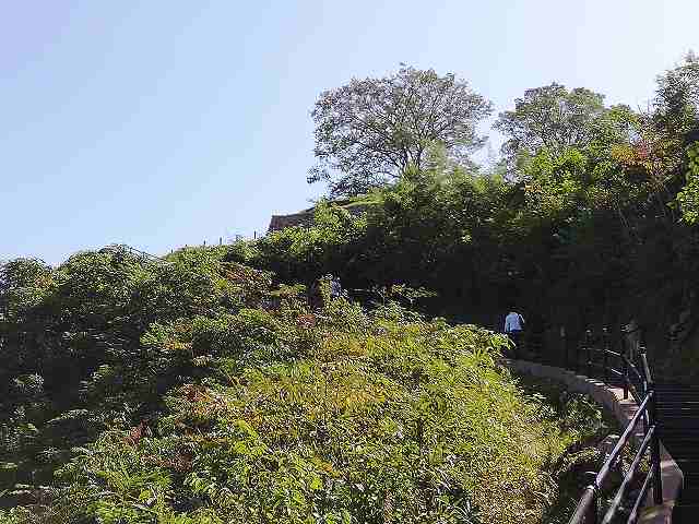 月山富田城 七曲り階段