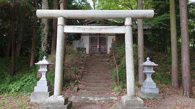 鉢形城_城山稲荷神社01