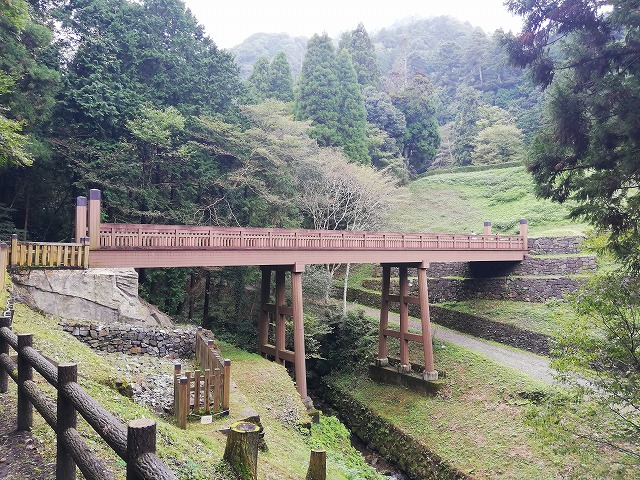 八王子城 曳橋(大手古道からの眺め)