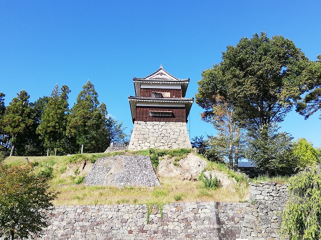 上田城 南櫓と石垣