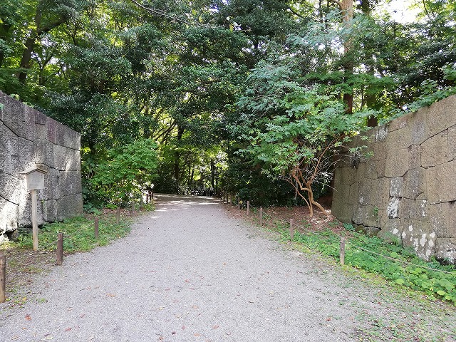 金沢城 本丸内の石垣