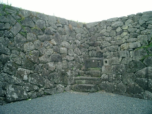 篠山城 二の丸石垣(内側から見た)