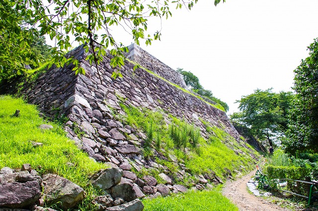 鳥取城 御三階櫓の石垣