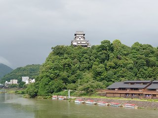 犬山城 天守(ライン大橋からの眺め)