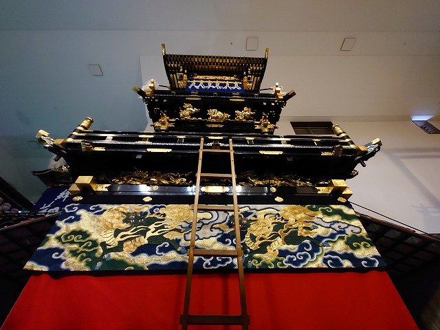 犬山城 とんでん館内の山車(近景)