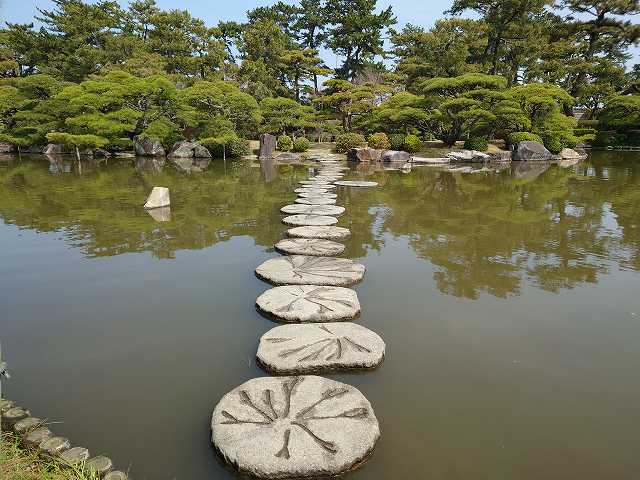 中津万象園 水蓮橋